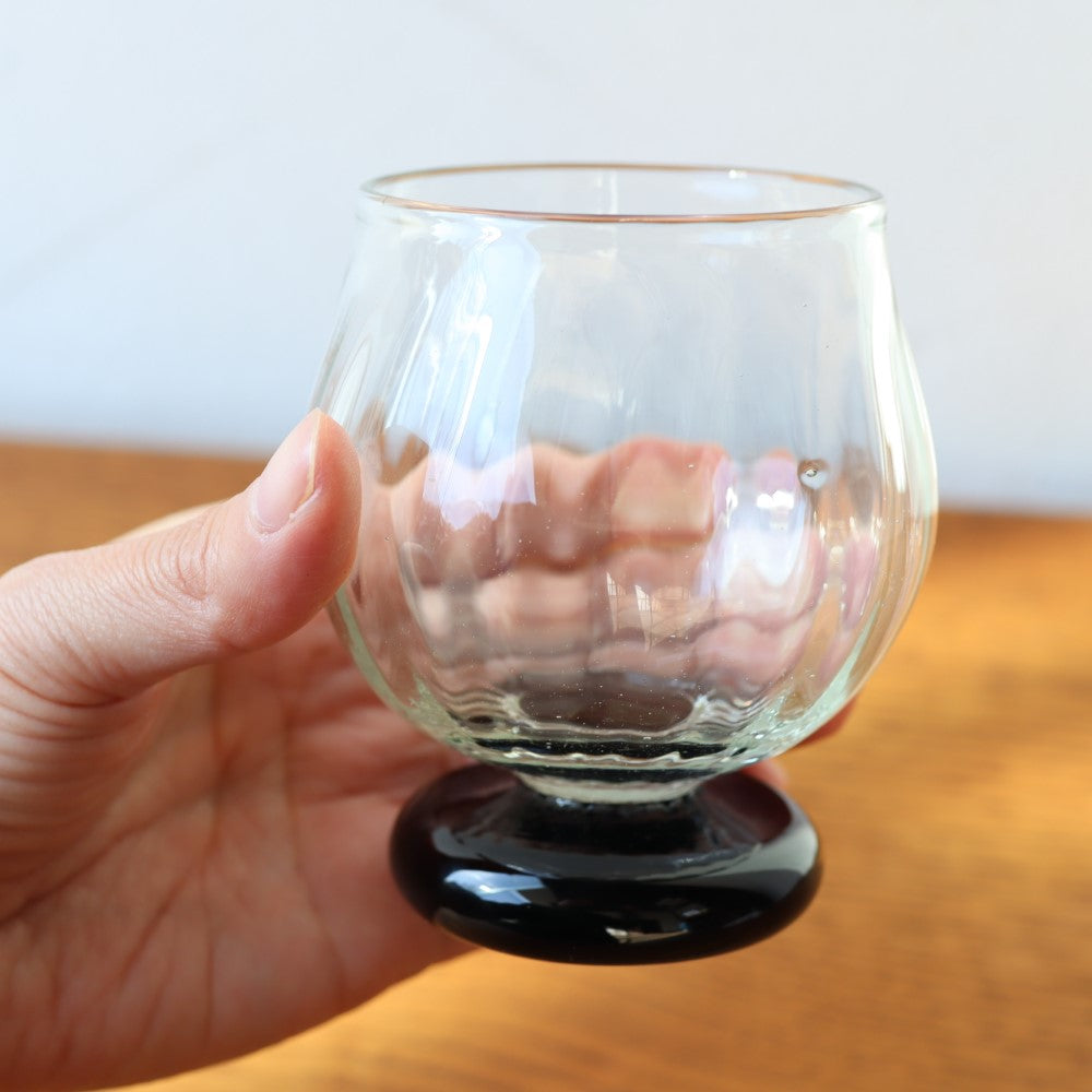 前嶋洋明 足付モールグラス 使用イメージ - カップ・茶器 | 益子焼 陶庫