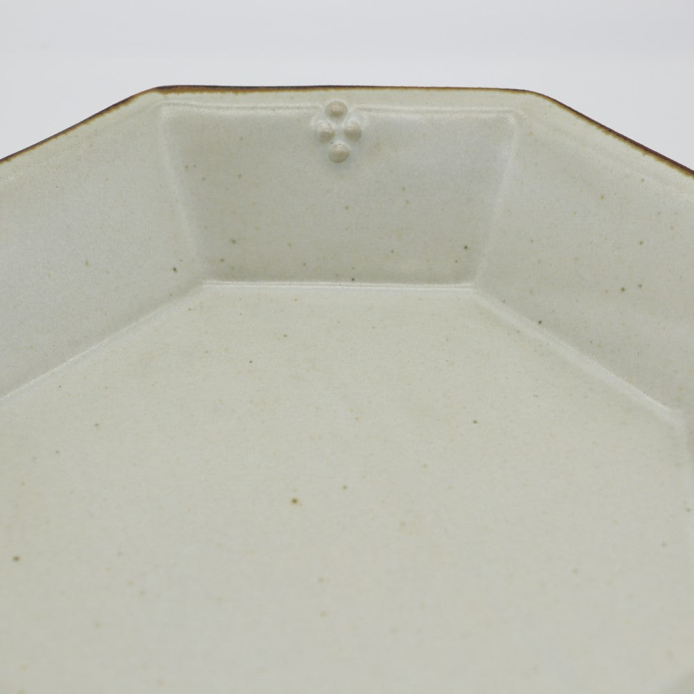 大塚菜緒子 ふち錆八角皿 詳細 - 皿 | 益子焼 陶庫