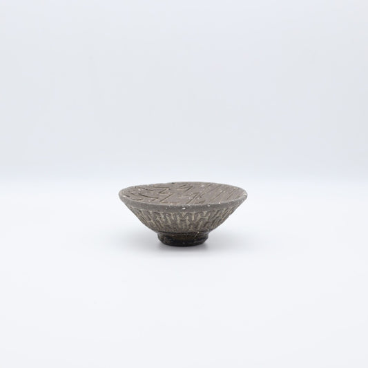 荻野善史 象嵌ぐい呑 別角度 - 酒器 | 益子焼 陶庫