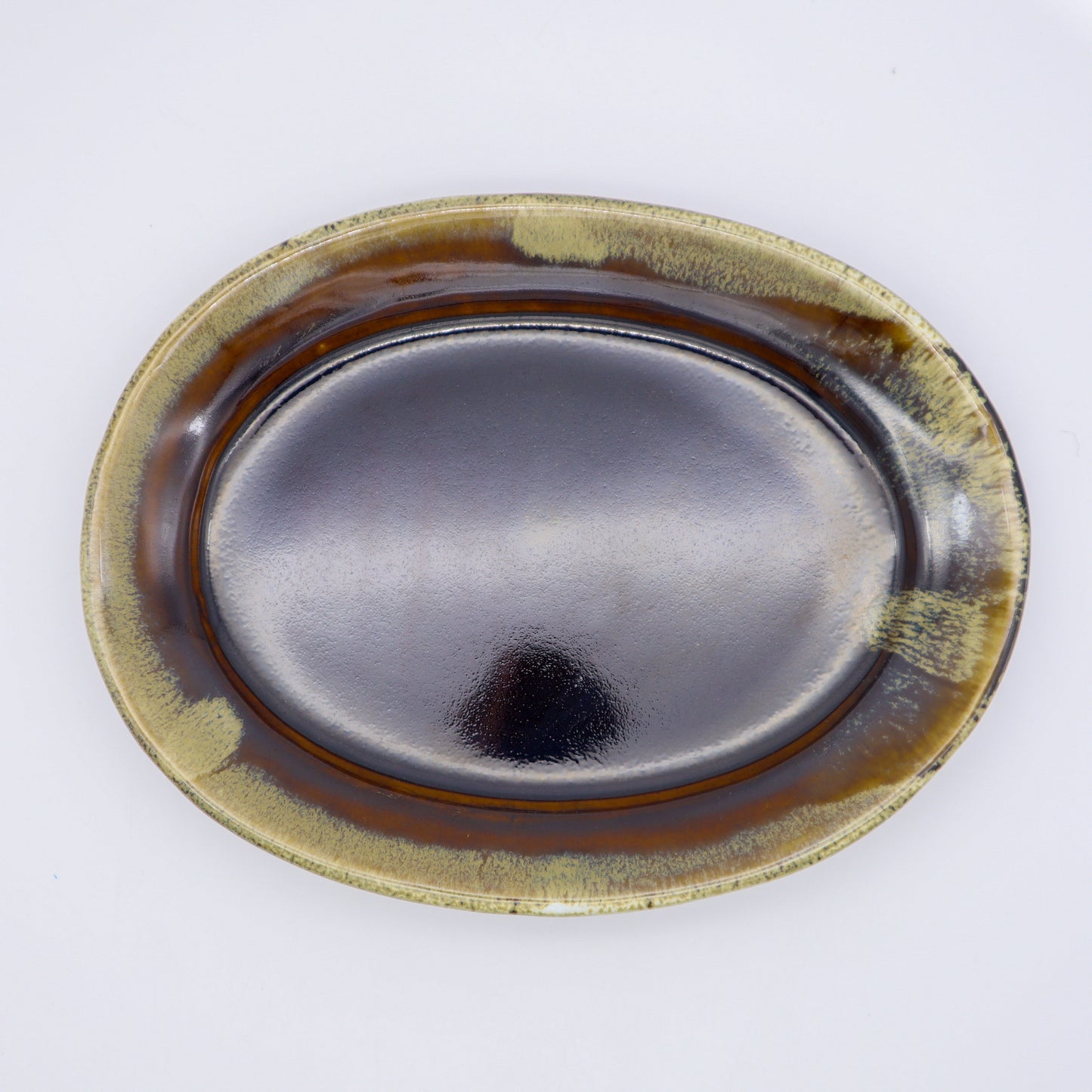 大塚雅淑 オーバル皿大 掛分 使用イメージ - 角皿・楕円皿 | 益子焼 陶庫