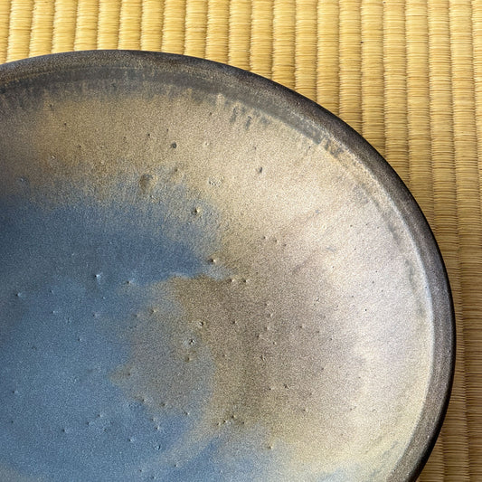 萩原芳典 黒マット釉大皿 別角度 - 丸皿 | 益子焼 陶庫