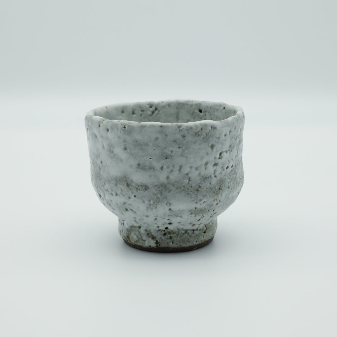 水野正善 白釉ぐい呑 - 酒器 | 益子焼 陶庫