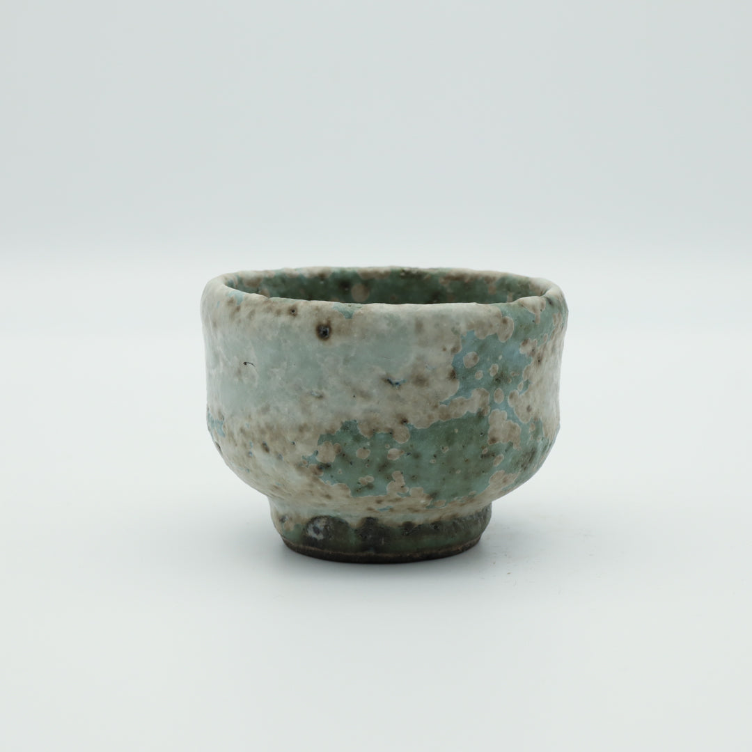 水野正善 白釉ぐい呑 - 酒器 | 益子焼 陶庫