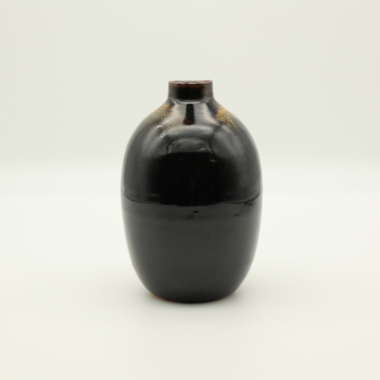 萩原芳典 黒釉一輪挿 - 花器・壺 | 益子焼 陶庫