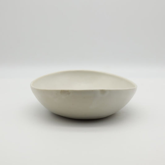 [Saito Osamu] White porcelain oval bowl