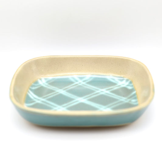 [Hagiwara Yoshinori] Celadon glazed rectangular bowl with line design