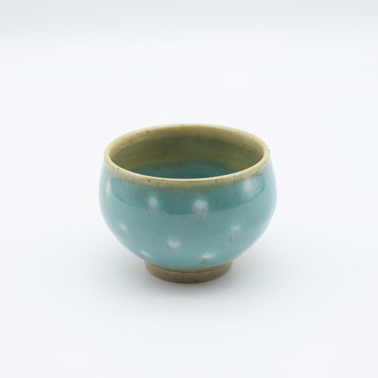 [Hagiwara Yoshinori] Celadon glazed sake cup