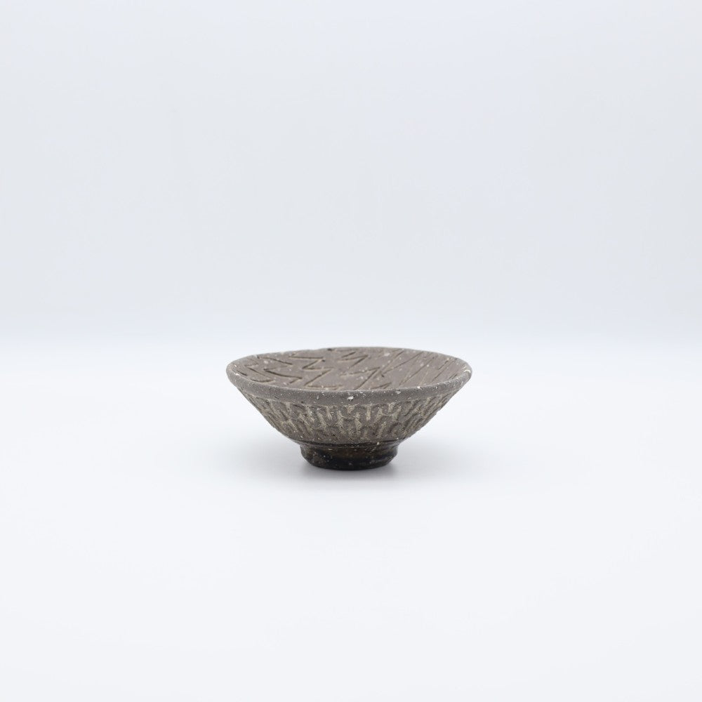 [Yoshifumi Ogino] Inlaid sake cup