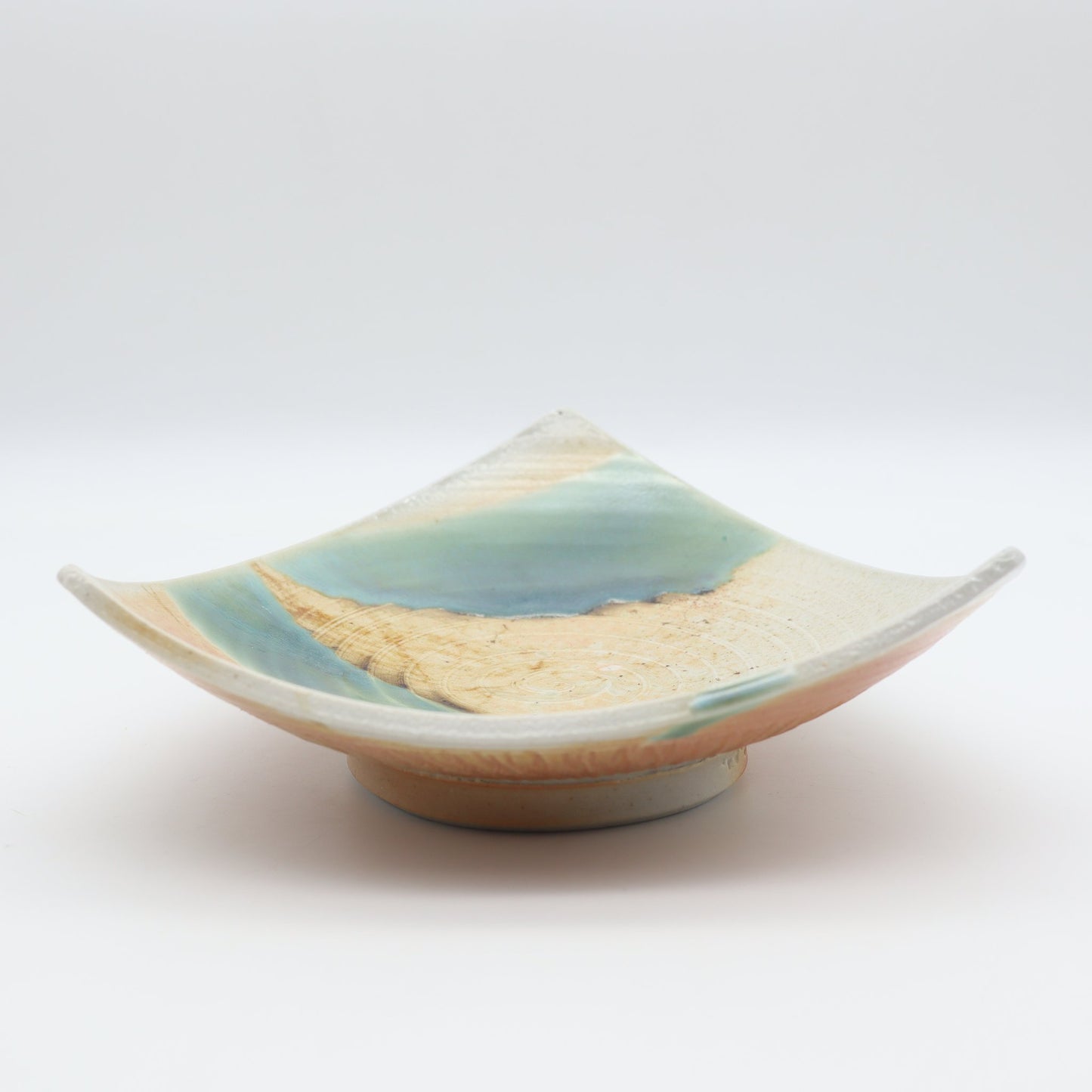 ユアン・クレイグ 七寸皿 三角 - 角皿・楕円皿 | 益子焼 陶庫