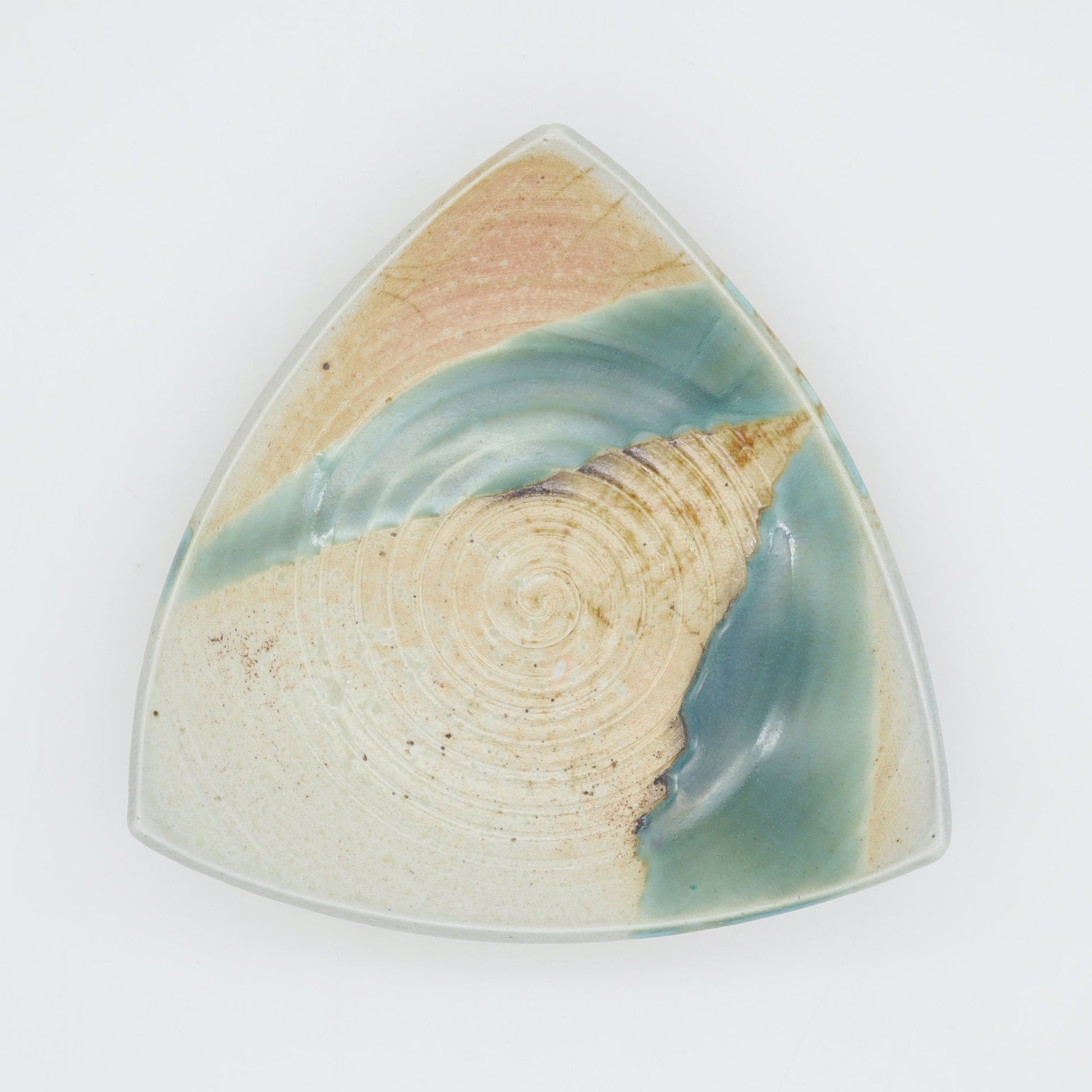 ユアン・クレイグ 七寸皿 三角 - 角皿・楕円皿 | 益子焼 陶庫