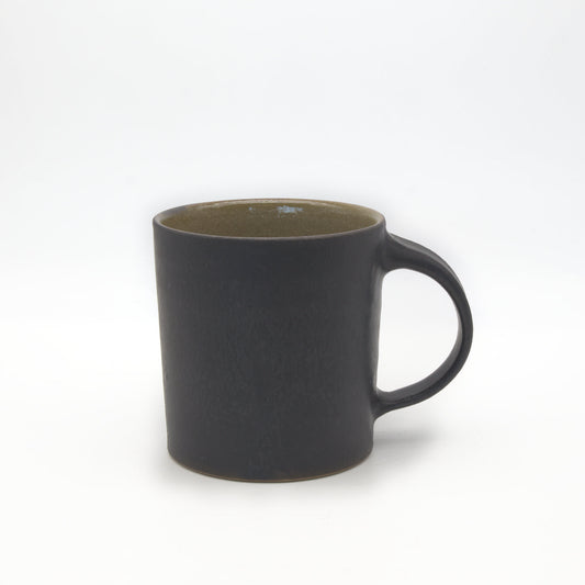 本巣秀一 マグカップ 黒 - マグカップ・スープカップ | 益子焼 陶庫