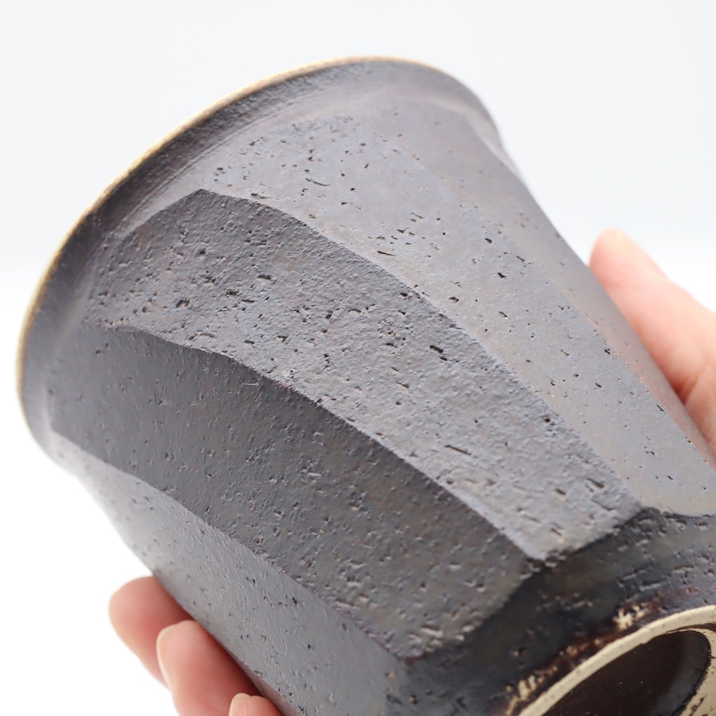 小峰尚 黒釉面取湯呑 - カップ・湯呑・猪口 | 益子焼 陶庫