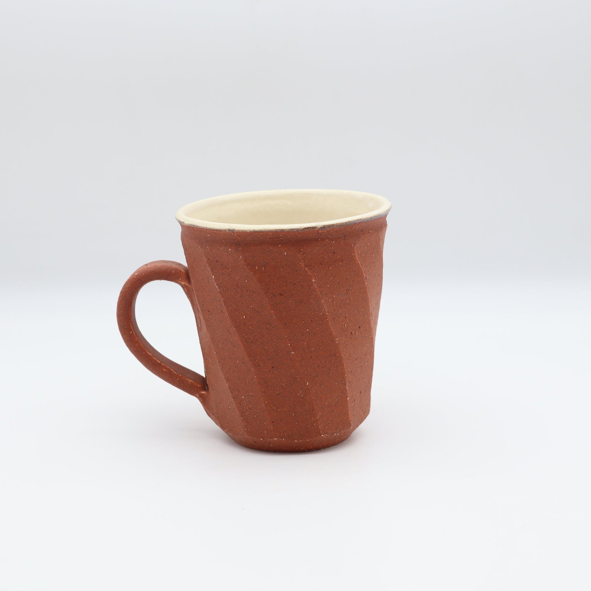 小峰尚 赤化粧面取マグカップ - マグカップ・スープカップ | 益子焼 陶庫