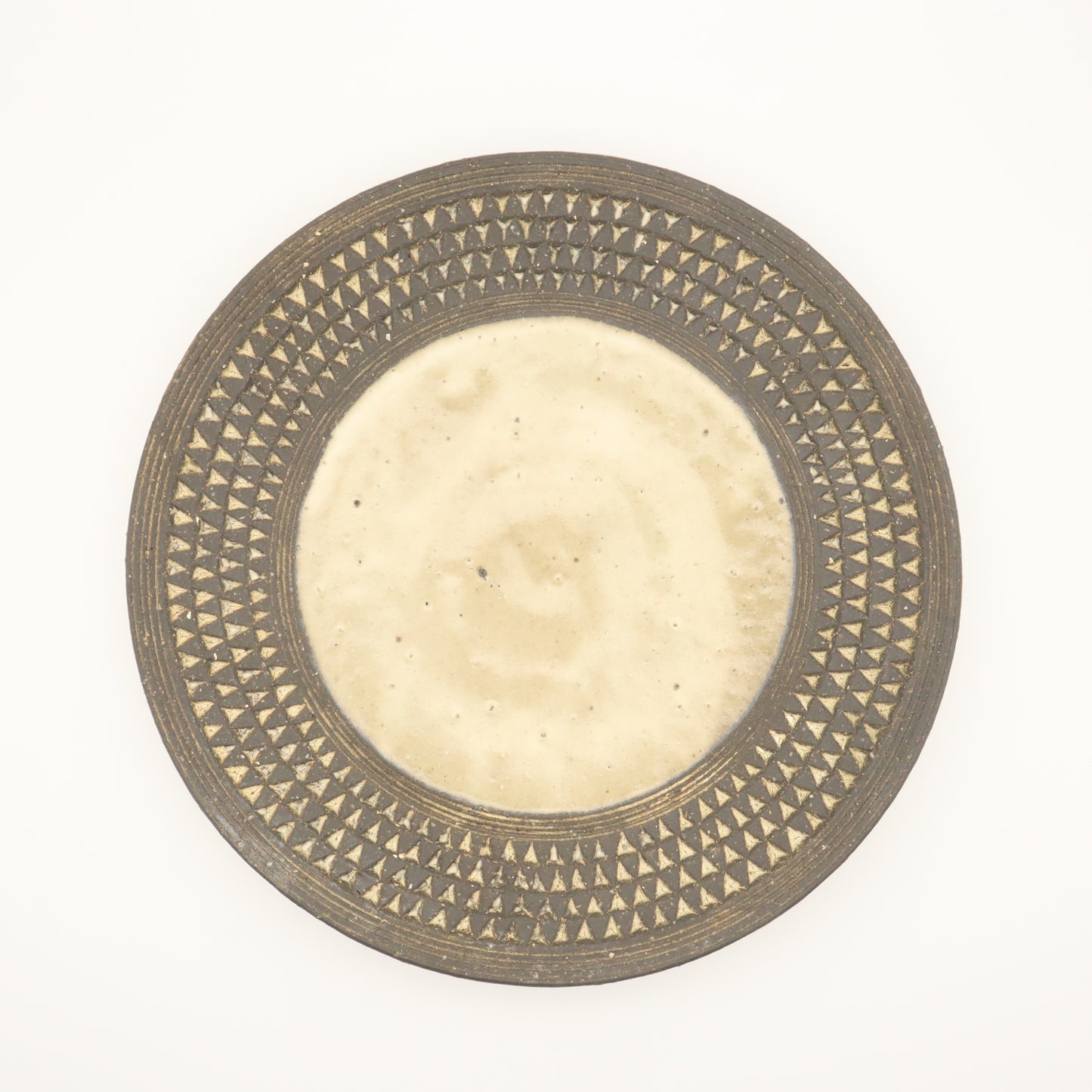 [Yoshifumi Ogino] Inlaid scale plate